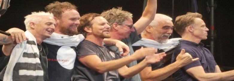 I Pearl Jam minacciano azioni legali contro una tribute band